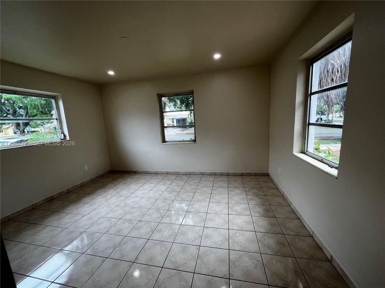 3351 SW 18th St, Unit 3351, Miami, FL 33145 Photo