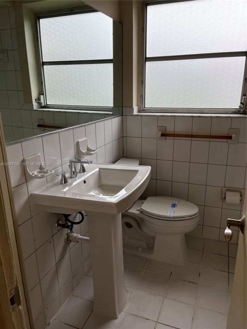 3351 SW 18th St, Unit 3351, Miami, FL 33145 Photo