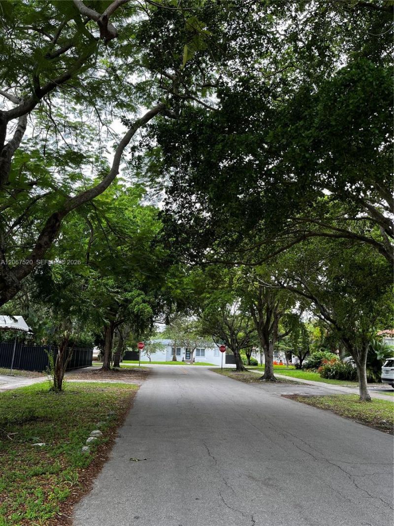 3351 SW 18th St, Unit 3351, Miami, FL 33145 Photo