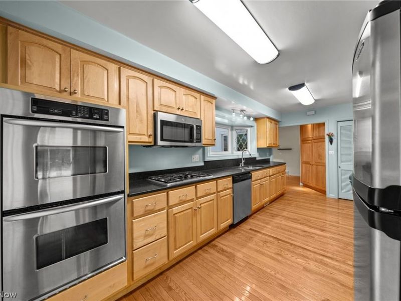 24800 Shaker Boulevard , Beachwood, OH 44122 Photo 14