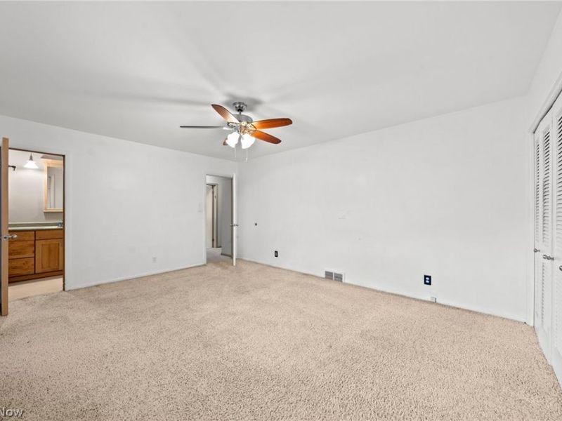 24800 Shaker Boulevard , Beachwood, OH 44122 Photo 20