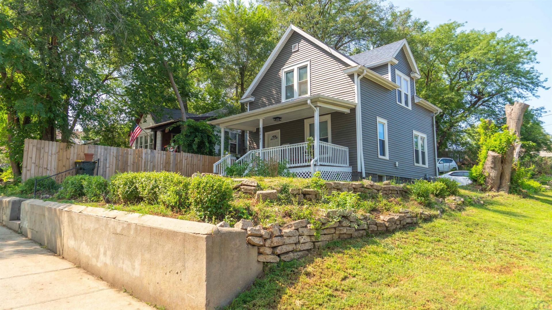 1217 22ND ST Sioux City, IA 51104