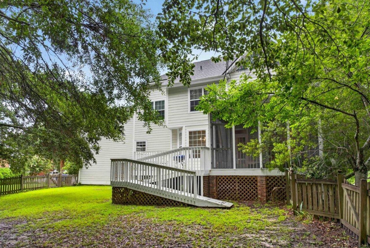 200 Oak Point Landing Drive Photo 15