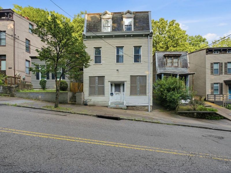 2212 Ravine Street, Cincinnati, OH 45219 Photo 2