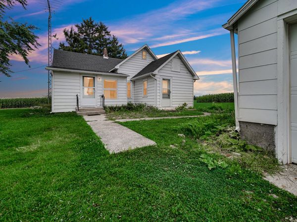 2614 S 465 E, Winamac, IN 46996