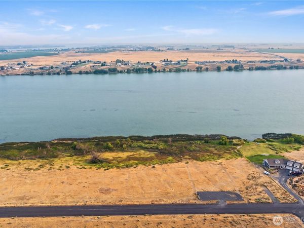 5313 NE 6.6 Road , Moses Lake, WA 98837