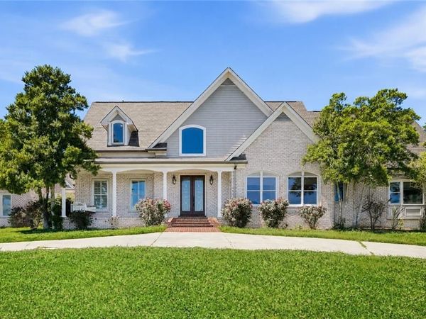111 Brown Loop Spur NW, Cartersville, GA 30121