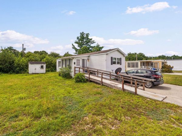 43 Pinyon Place, Londonderry, NH 03038
