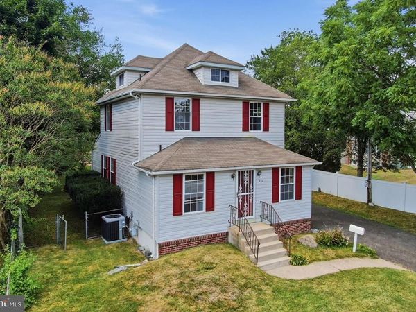 242 TRENTON AVENUE, LAUREL SPRINGS, NJ 08021