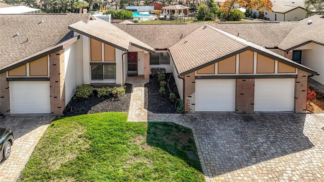 7385 Crestwood Drive, Weeki Wachee, FL 34613 Photo