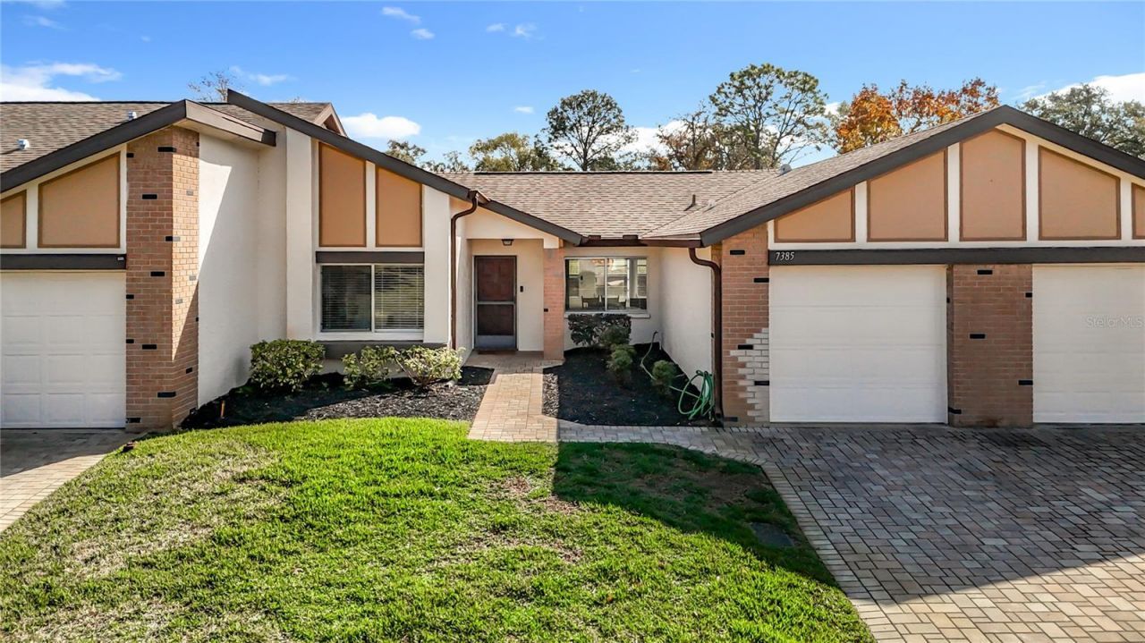 7385 Crestwood Drive, Weeki Wachee, FL 34613 Photo