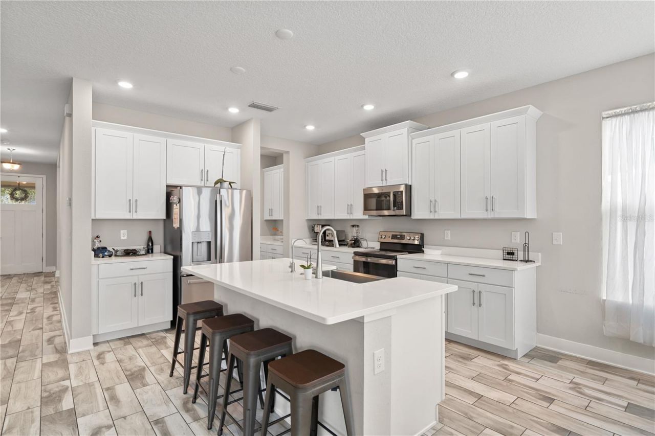 1415 Crystal Lake Drive, Lakeland, FL 33801 Photo