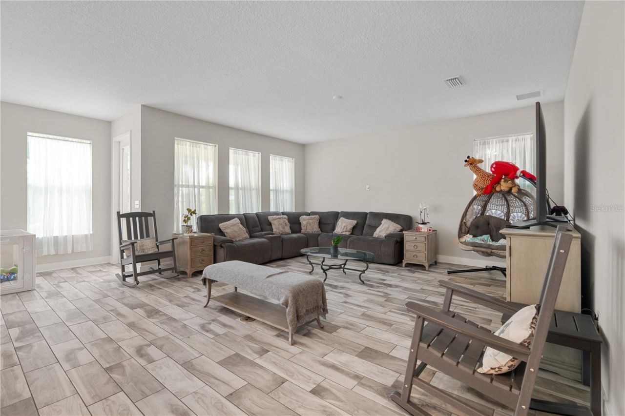 1415 Crystal Lake Drive, Lakeland, FL 33801 Photo