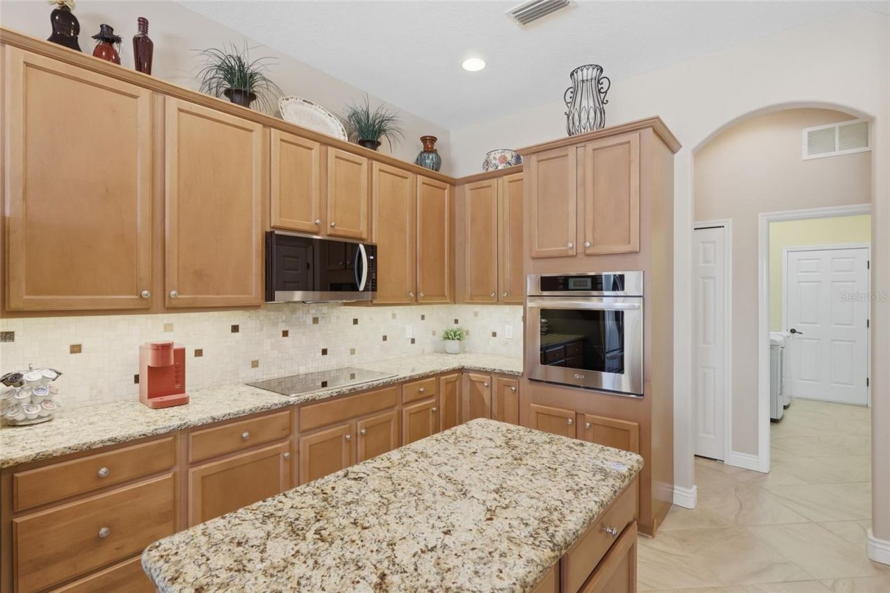 23327 Red Robin Place, Bradenton, FL 34202 Photo