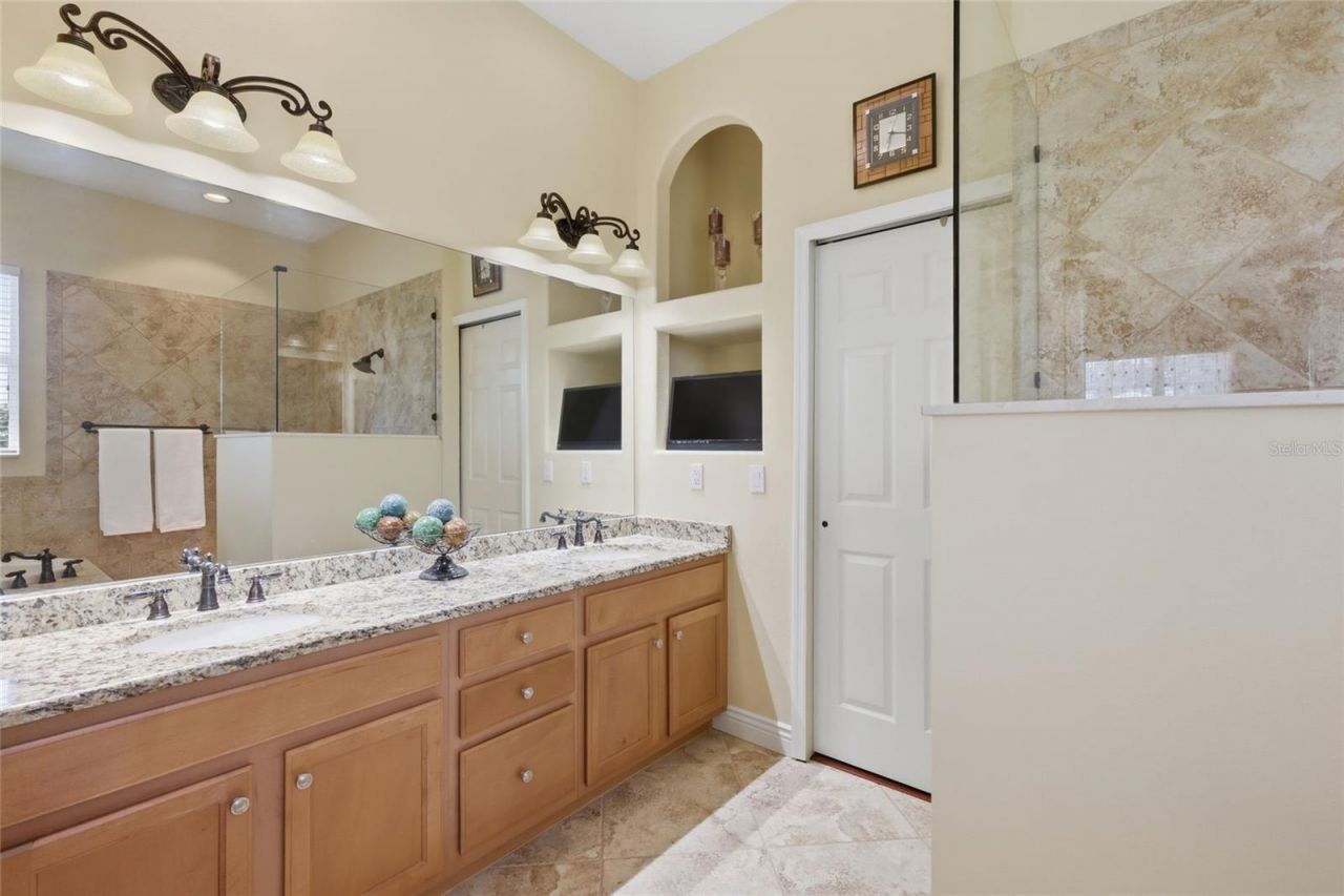 23327 Red Robin Place, Bradenton, FL 34202 Photo