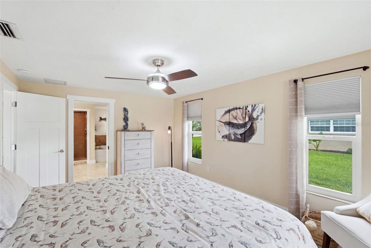418 Avalon Drive, Cape Coral, FL 33904 Photo