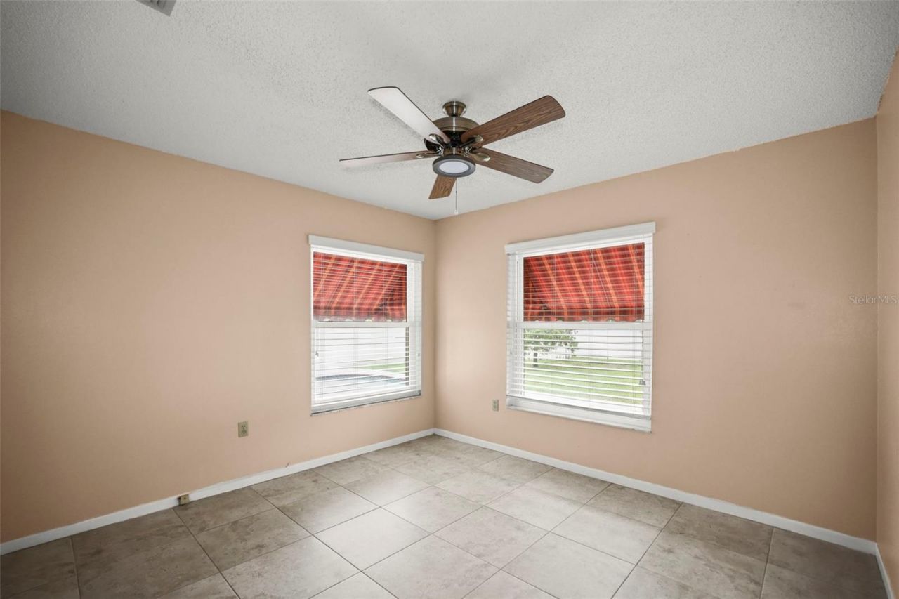 1112 40th Ave Ne, Saint Petersburg, FL 33703 Photo