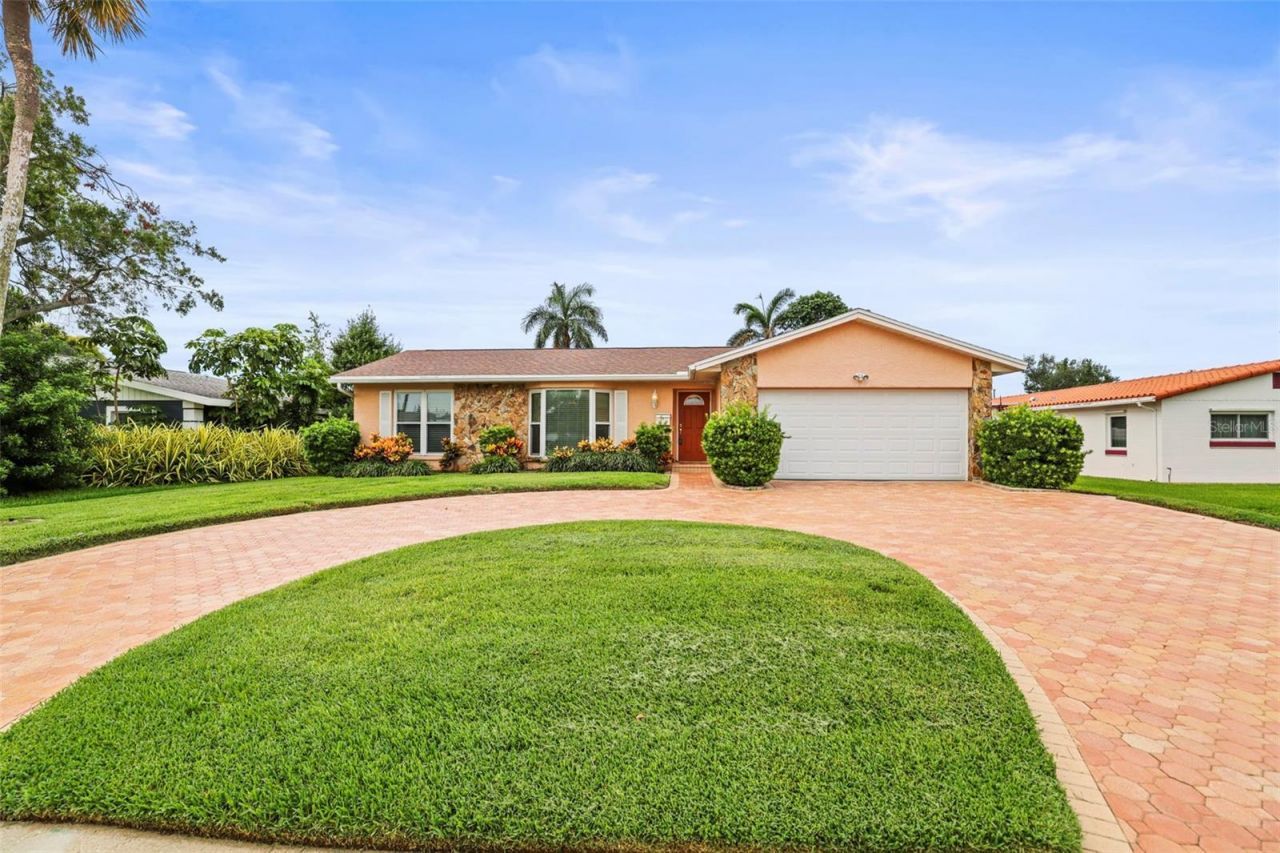 1112 40th Ave Ne, Saint Petersburg, FL 33703 Photo
