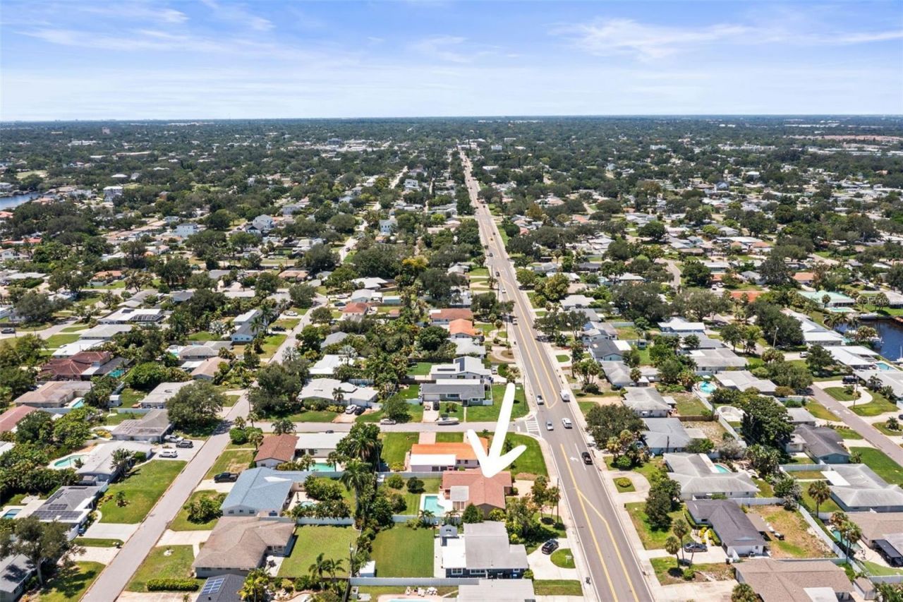 1112 40th Ave Ne, Saint Petersburg, FL 33703 Photo