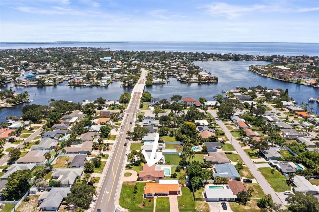 1112 40th Ave Ne, Saint Petersburg, FL 33703 Photo
