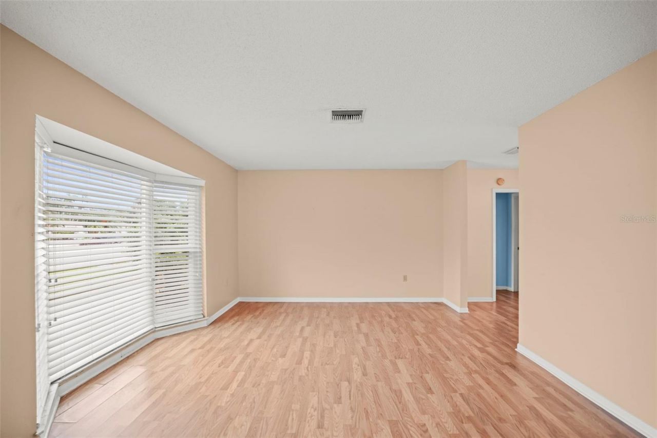 1112 40th Ave Ne, Saint Petersburg, FL 33703 Photo