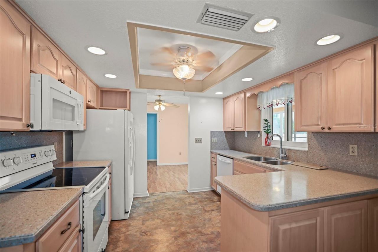 1112 40th Ave Ne, Saint Petersburg, FL 33703 Photo