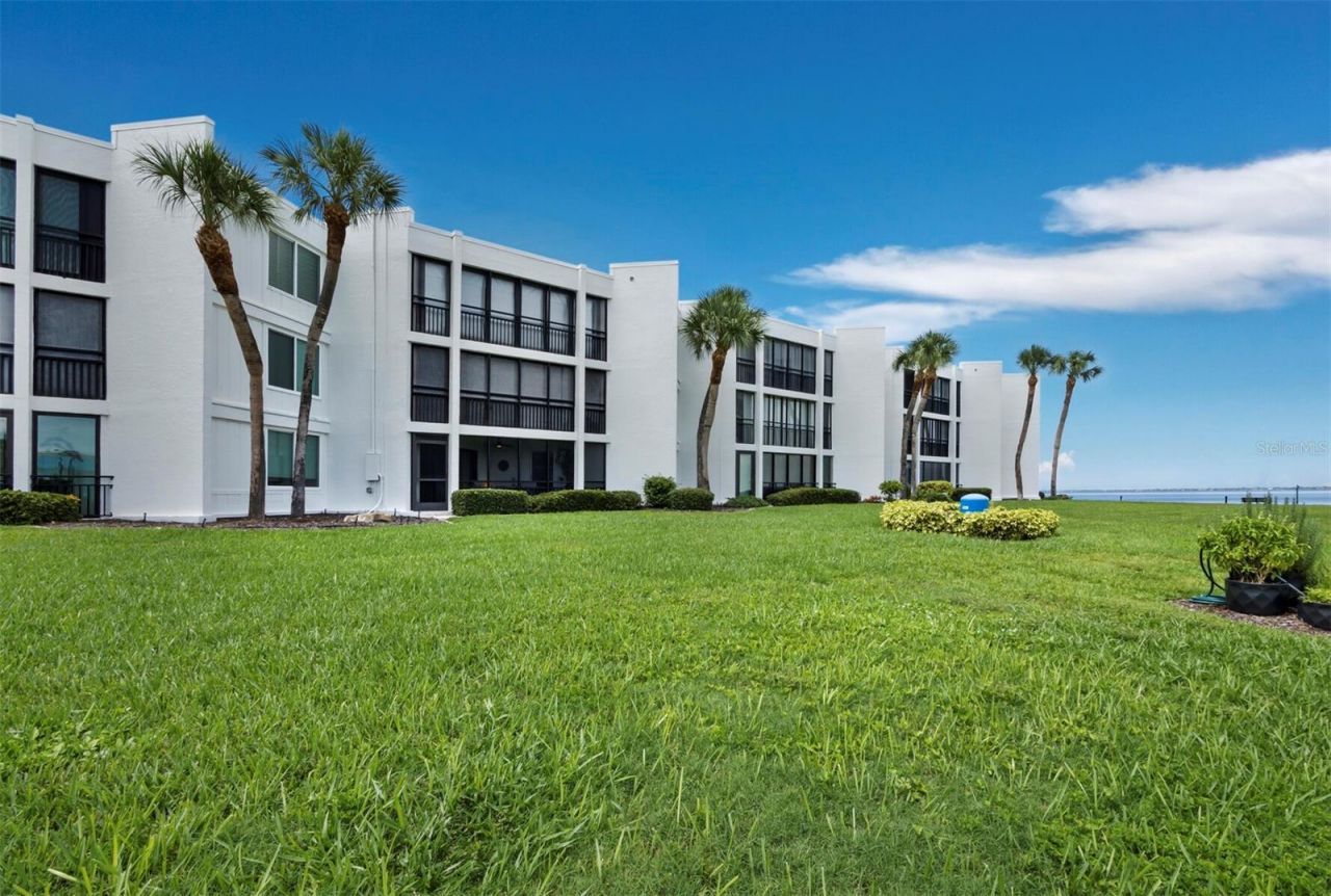 448 Gulf Of Mexico Drive, Unit A104, Longboat Key, FL 34228 Photo