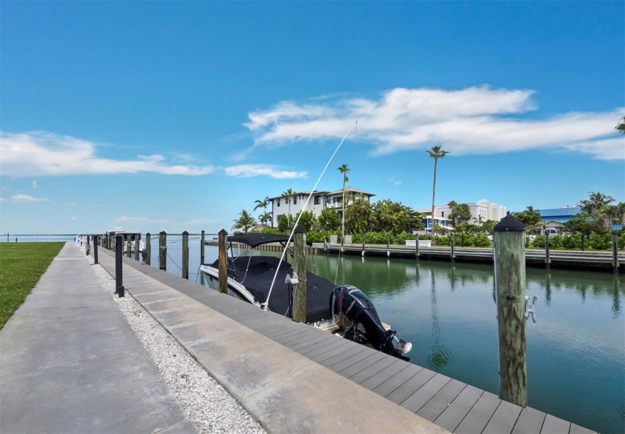 448 Gulf Of Mexico Drive, Unit A104, Longboat Key, FL 34228 Photo
