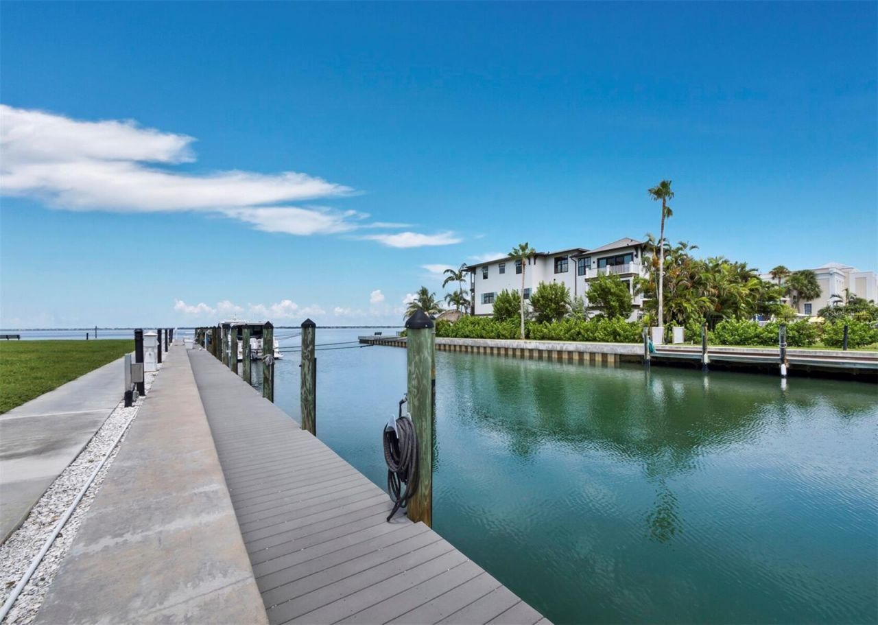 448 Gulf Of Mexico Drive, Unit A104, Longboat Key, FL 34228 Photo
