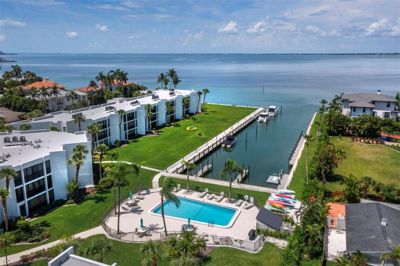 448 Gulf Of Mexico Drive, Unit A104, Longboat Key, FL 34228 Photo