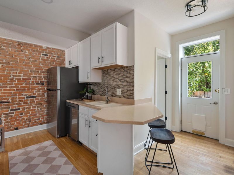 258 E 2nd Avenue , Columbus, OH 43201 Photo 11