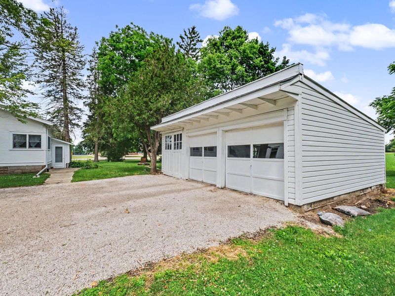 820 W Perry Street , Bucyrus, OH 44820 Photo 33
