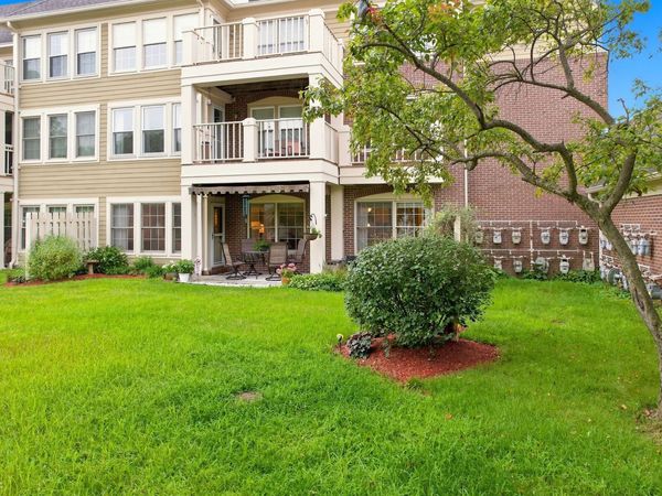 7601 Newport Bay, Unit 122, Indianapolis, IN 46240
