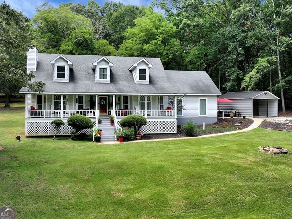 425 Greenleaf Drive, Lavonia, GA 30553