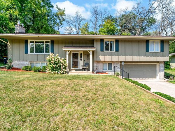 12708 Parkwood Drive, Burnsville, MN 55337