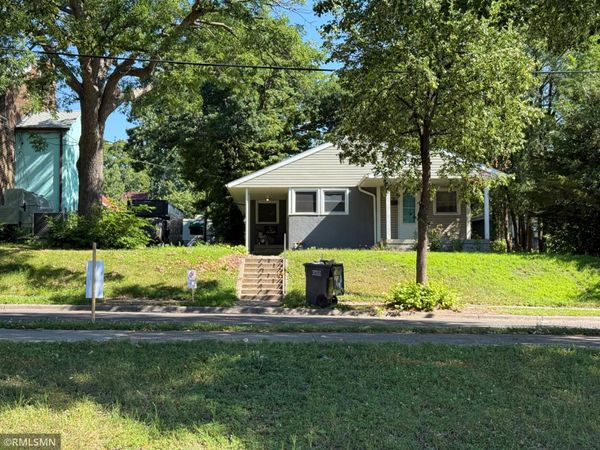 618 29th Avenue N, Minneapolis, MN 55411