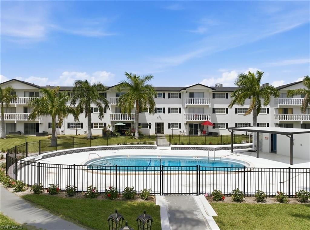 3704 Broadway, Unit 310, Fort Myers, FL 33901 Photo