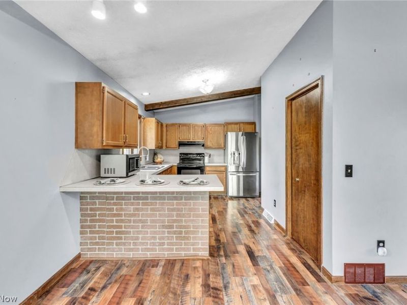 7601 Brookview Street , Louisville, OH 44641 Photo 12