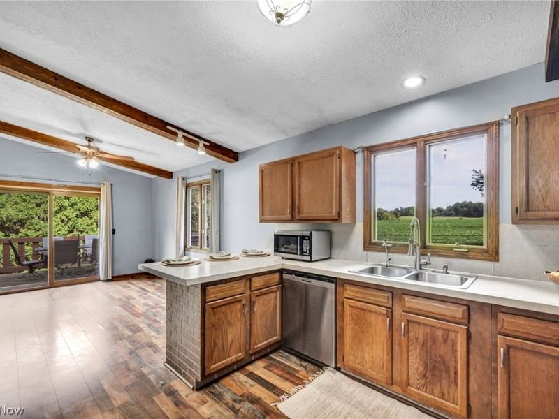 7601 Brookview Street , Louisville, OH 44641 Photo 15