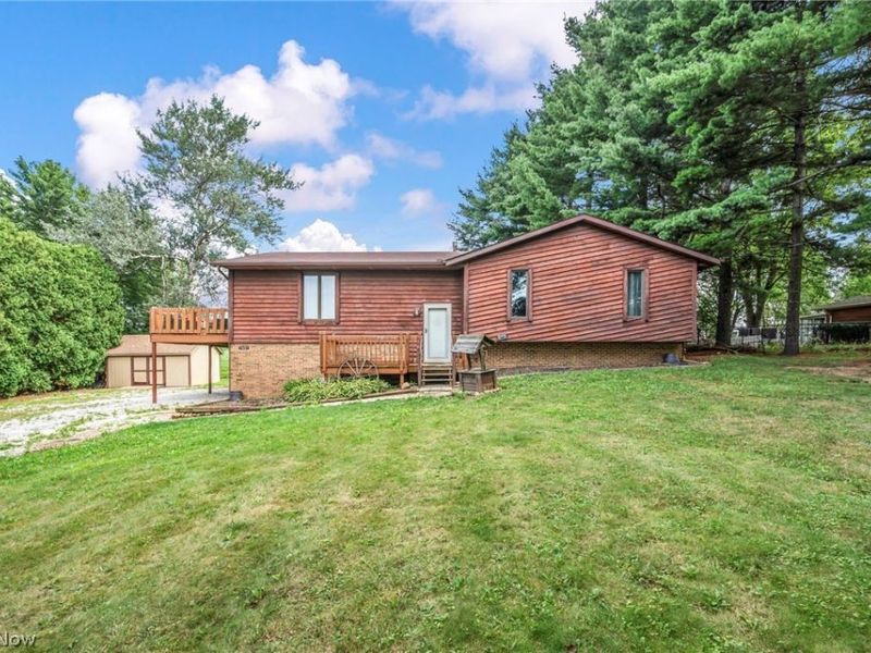7601 Brookview Street , Louisville, OH 44641 Photo 2