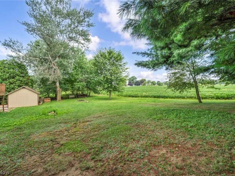 7601 Brookview Street , Louisville, OH 44641 Photo 36