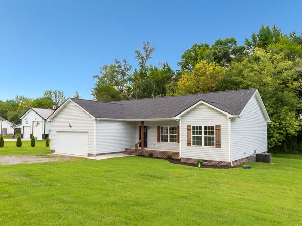 424 Cannon Way , Woodbury, TN 37190