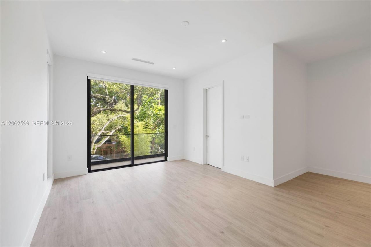 2992 Coconut Ave , Coconut Grove, FL 33133 Photo