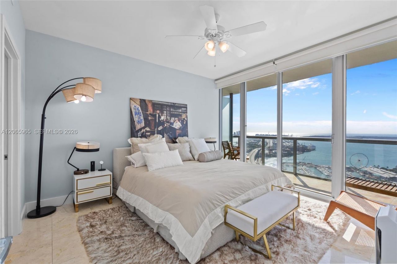 888 Biscayne Blvd, Unit 4203, Miami, FL 33132 Photo