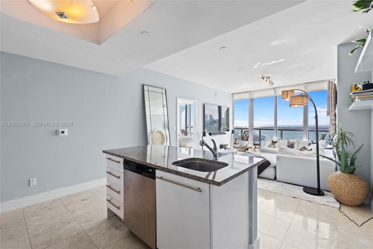 888 Biscayne Blvd, Unit 4203, Miami, FL 33132 Photo