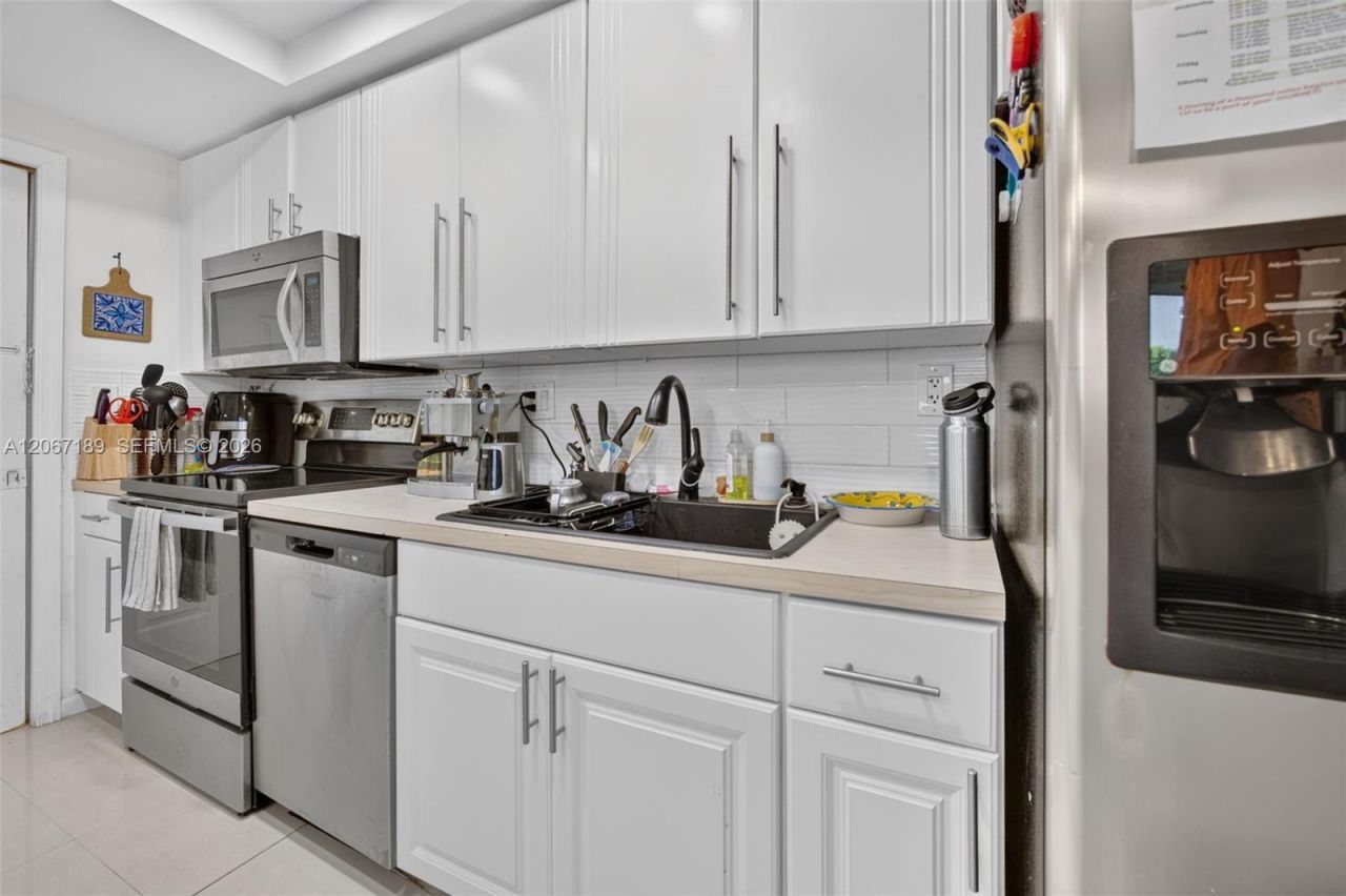 9755 NW 52nd St, Unit 509, Doral, FL 33178 Photo