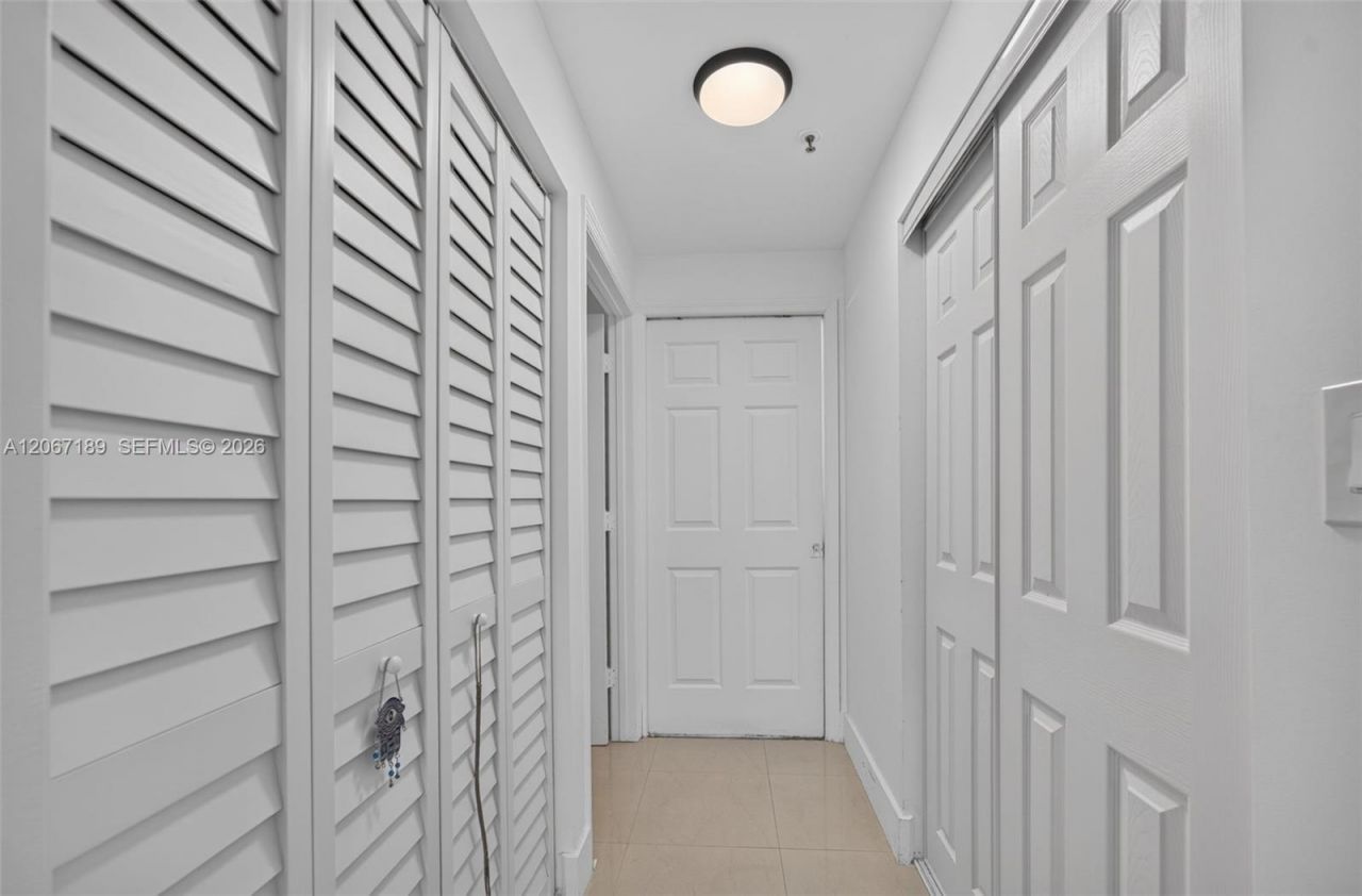 9755 NW 52nd St, Unit 509, Doral, FL 33178 Photo