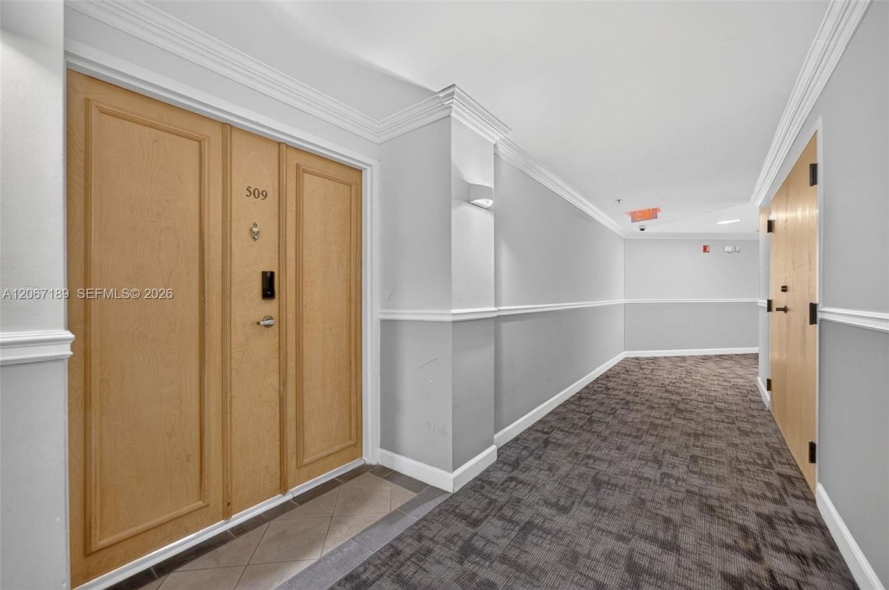 9755 NW 52nd St, Unit 509, Doral, FL 33178 Photo