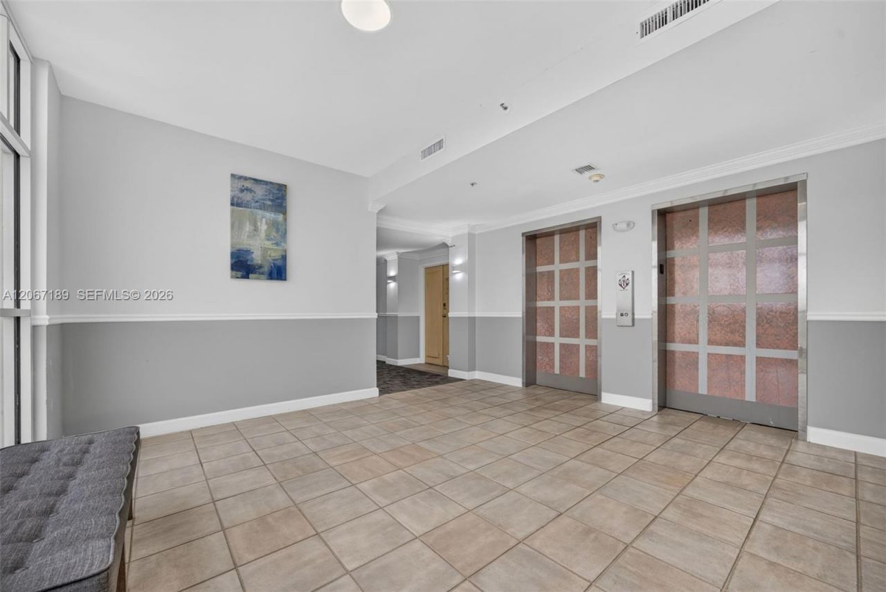 9755 NW 52nd St, Unit 509, Doral, FL 33178 Photo