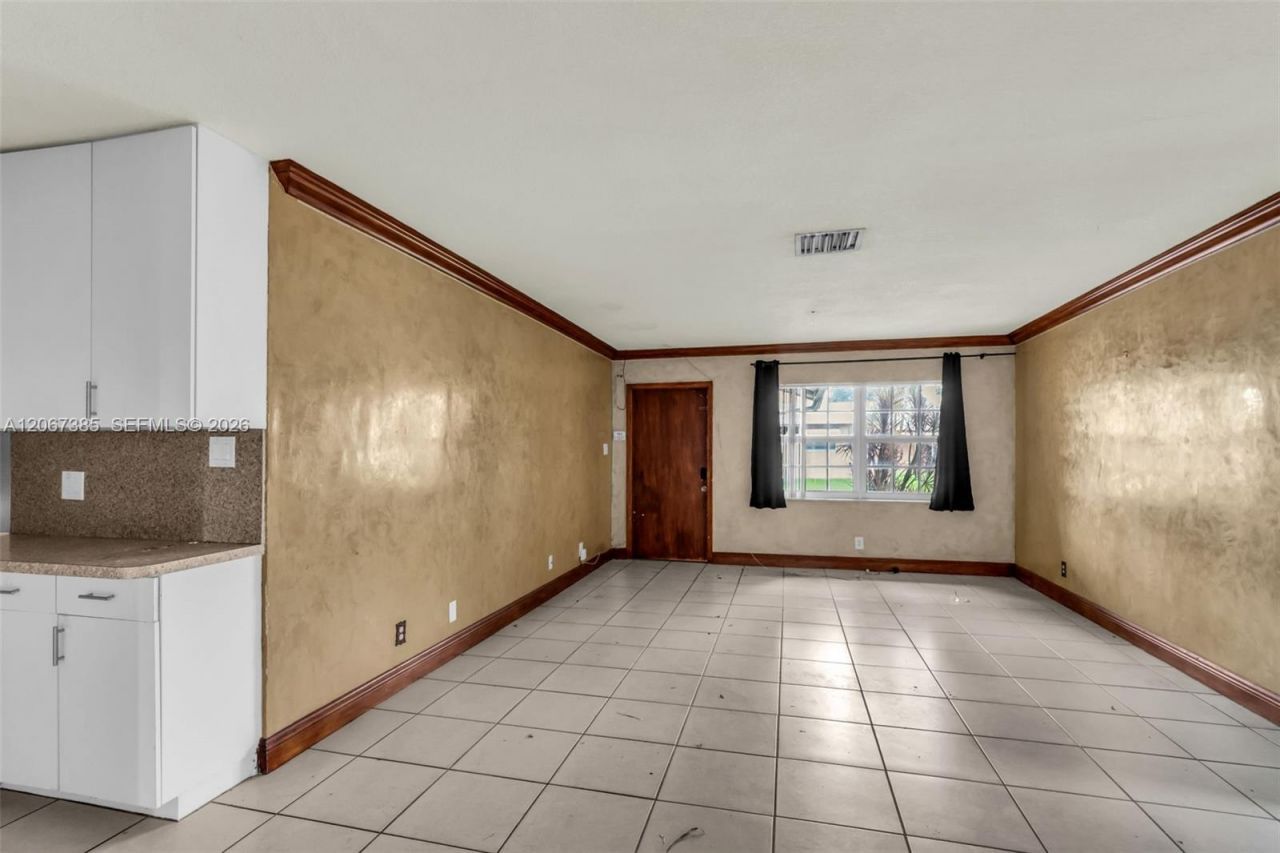 6605 NW 77th St, Tamarac, FL 33321 Photo